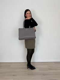 LOVEVOOK_ADDISON LAPTOP BAG LIGHT GREY _ ADDISON LAPTOP BAG LIGHT GREY _ Ebony Boutique NZ