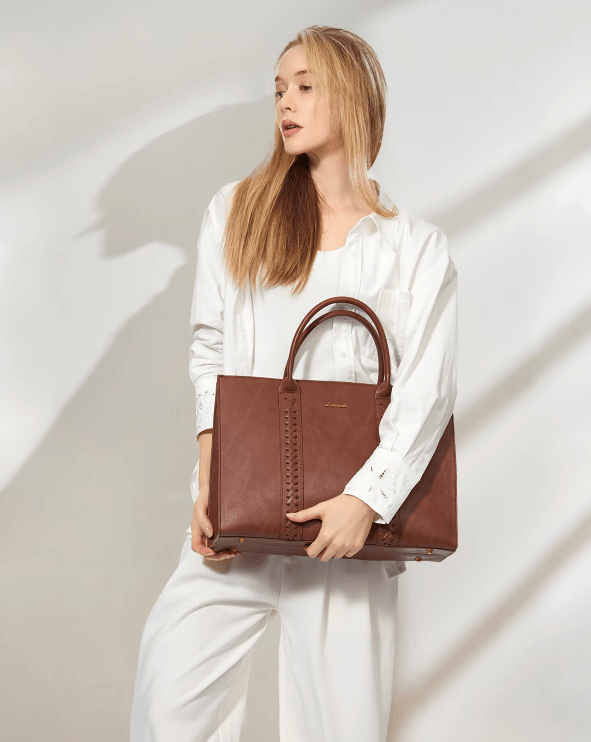 LOVEVOOK_DIXIE LAPTOP BAG BLACK _ DIXIE LAPTOP BAG BLACK _ Ebony Boutique NZ