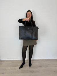 LOVEVOOK_DIXIE LAPTOP BAG BLACK _ DIXIE LAPTOP BAG BLACK _ Ebony Boutique NZ