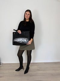 LOVEVOOK_MADDIE LAPTOP COOLER BAG BLACK FLORAL _ MADDIE LAPTOP COOLER BAG BLACK FLORAL _ Ebony Boutique NZ