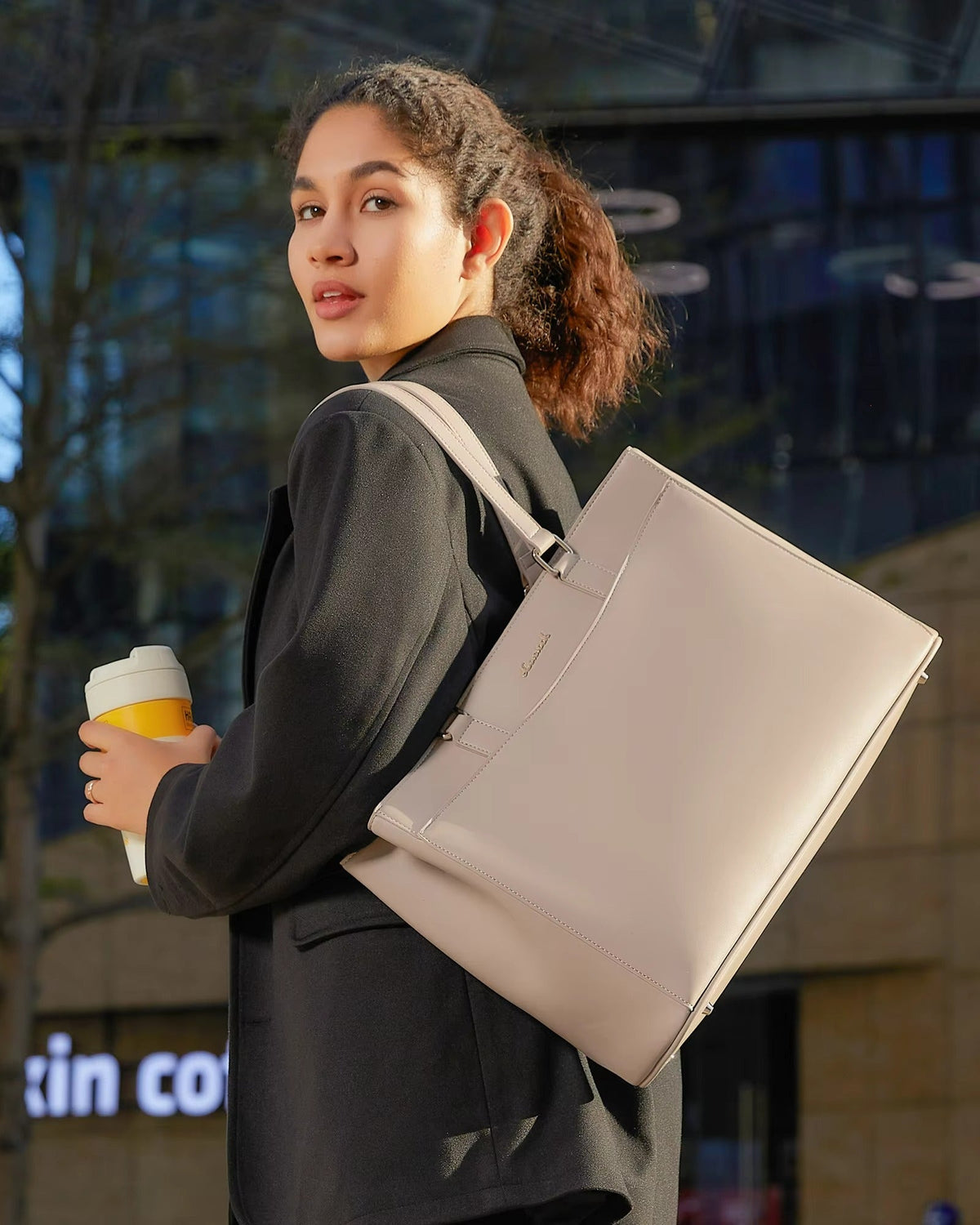 LOVEVOOK_PASADENA LAPTOP BAG BLACK _ PASADENA LAPTOP BAG BLACK _ Ebony Boutique NZ