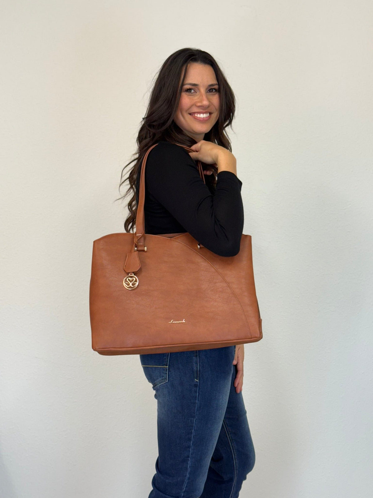 LOVEVOOK_SIENNA LAPTOP BAG TAN _ SIENNA LAPTOP BAG TAN _ Ebony Boutique NZ