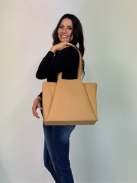 LOVEVOOK_SOPHIA LAPTOP BAG CAMEL _ SOPHIA LAPTOP BAG CAMEL _ Ebony Boutique NZ