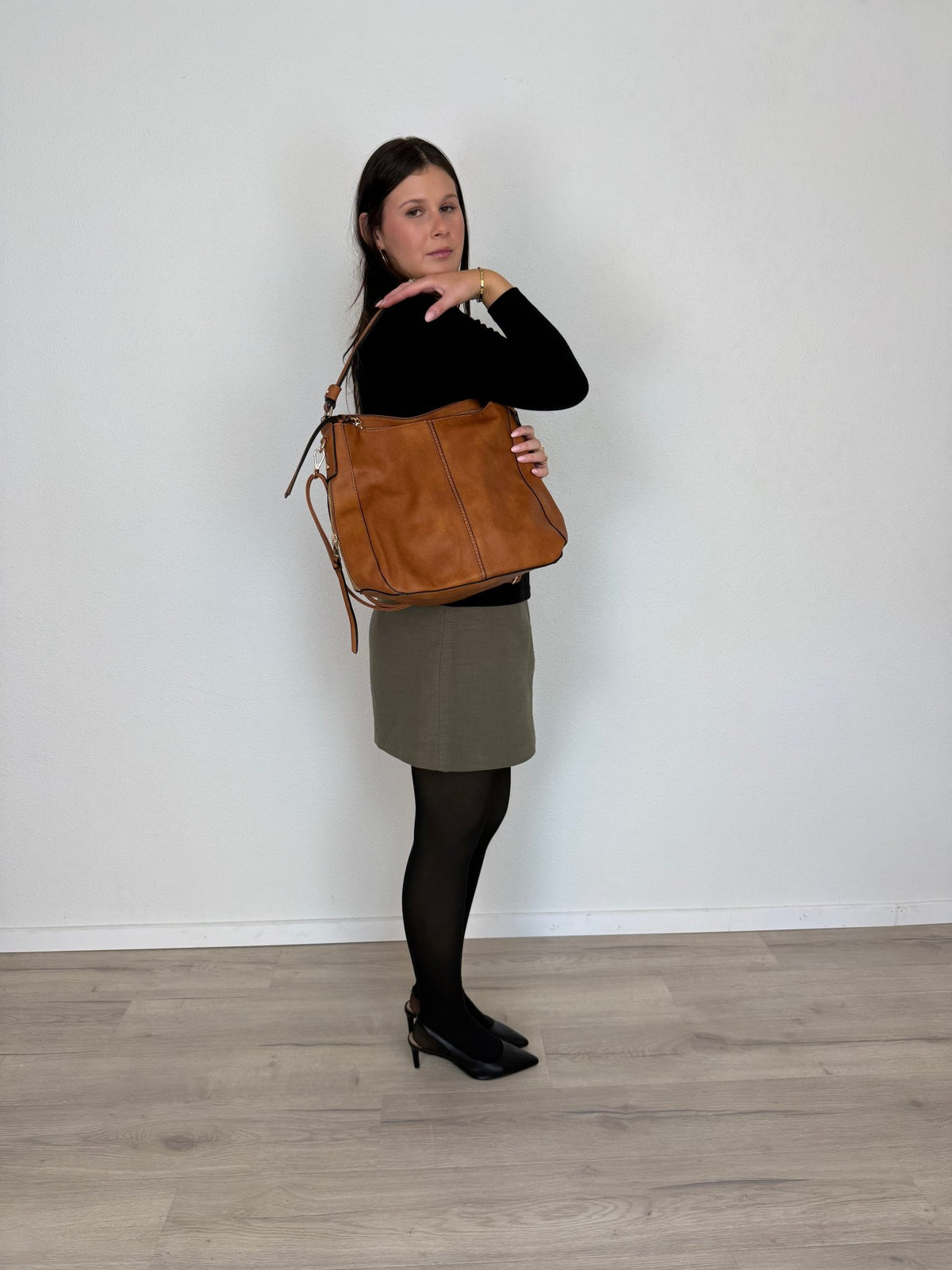 REALER_RIDER BOHO SHOULDER BAG GOLDEN TAN _ RIDER BOHO SHOULDER BAG GOLDEN TAN _ Ebony Boutique NZ