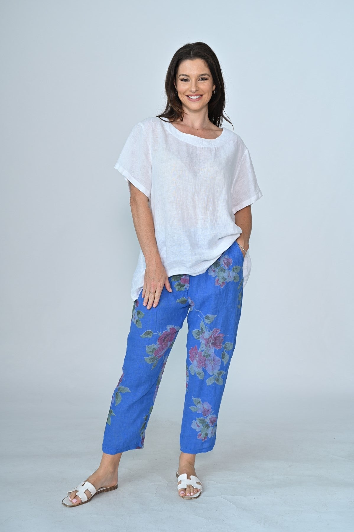 CALI & CO_LINEN PANT 3/4 LENGTH FLORAL PRINT COBALT _ LINEN PANT 3/4 LENGTH FLORAL PRINT COBALT _ Ebony Boutique NZ