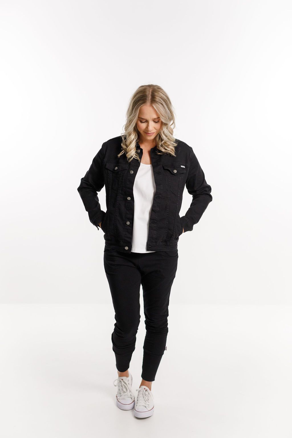 HOME-LEE_CLASSIC DENIM JACKET JET BLACK _ _ Ebony Boutique NZ