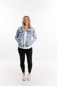 HOME-LEE_CLASSIC DENIM JACKET SNOW WASH _ _ Ebony Boutique NZ