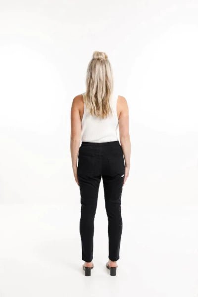 HOME LEE_DAILY JEANS JET BLACK _ _ Ebony Boutique NZ