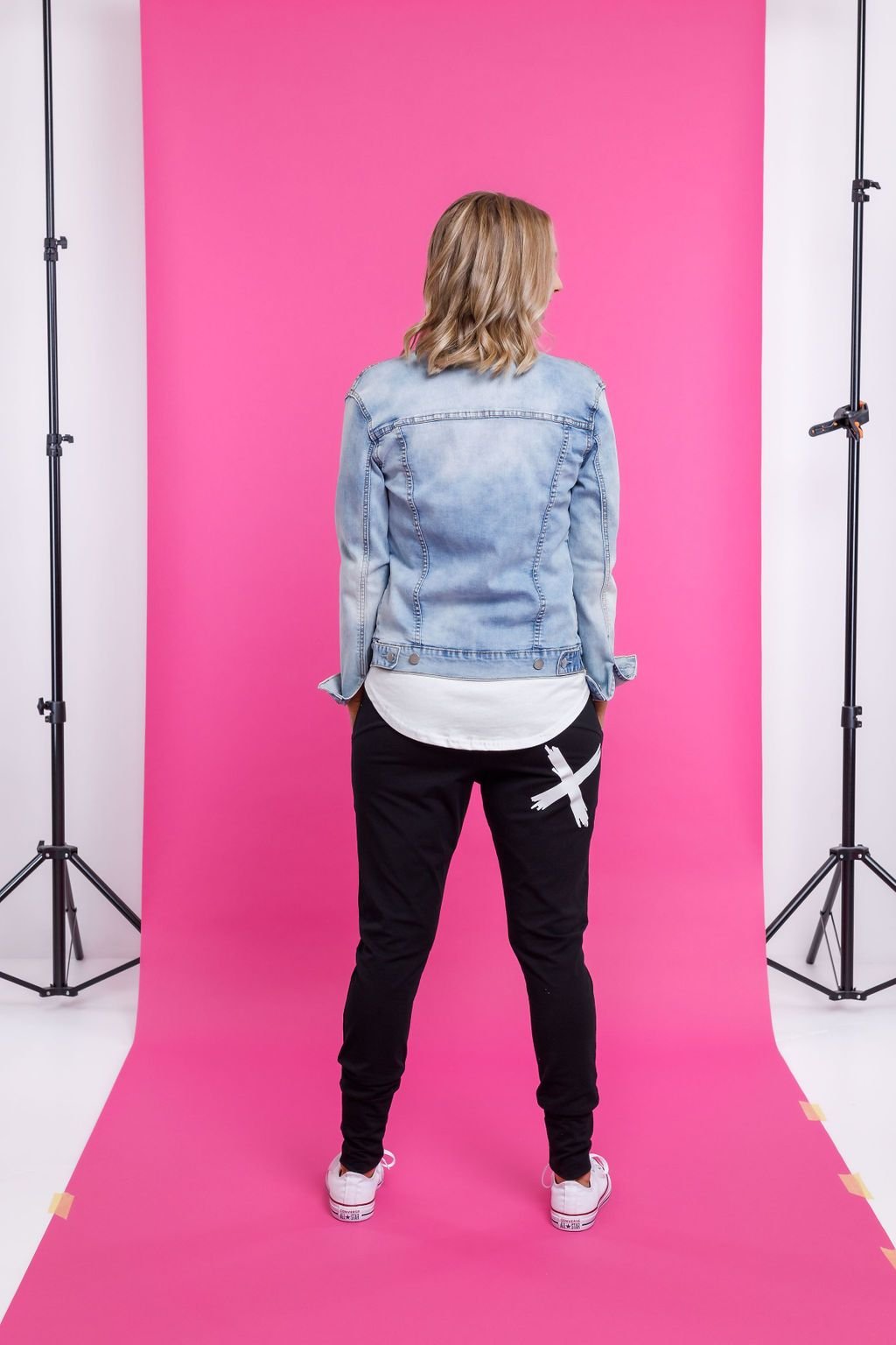 HOME-LEE_CLASSIC DENIM JACKET SNOW WASH _ _ Ebony Boutique NZ