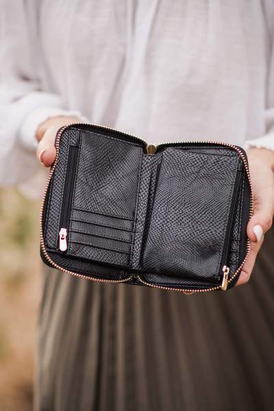 LOUENHIDE_EDEN WALLET LIZARD BLACK _ _ Ebony Boutique NZ