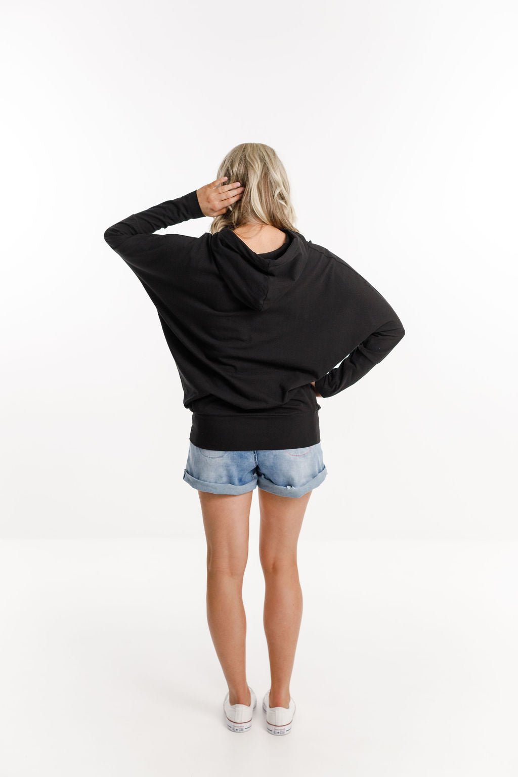 HOME-LEE_ELLEN TEE BLACK _ _ Ebony Boutique NZ