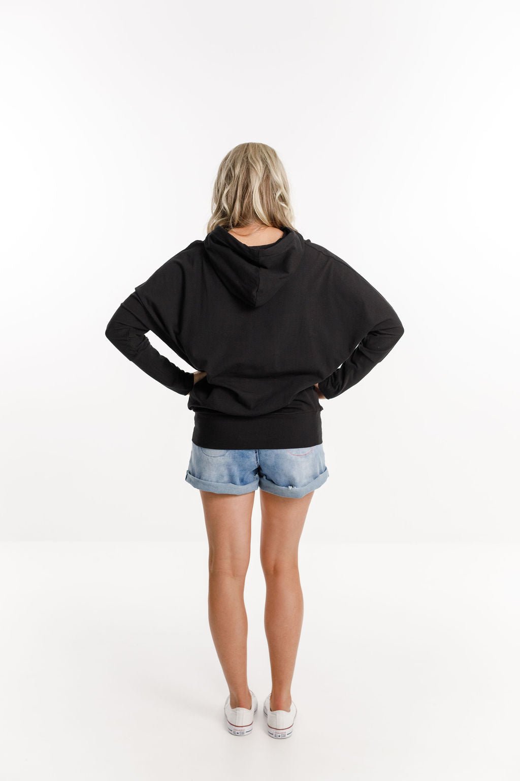HOME-LEE_ELLEN TEE BLACK _ _ Ebony Boutique NZ