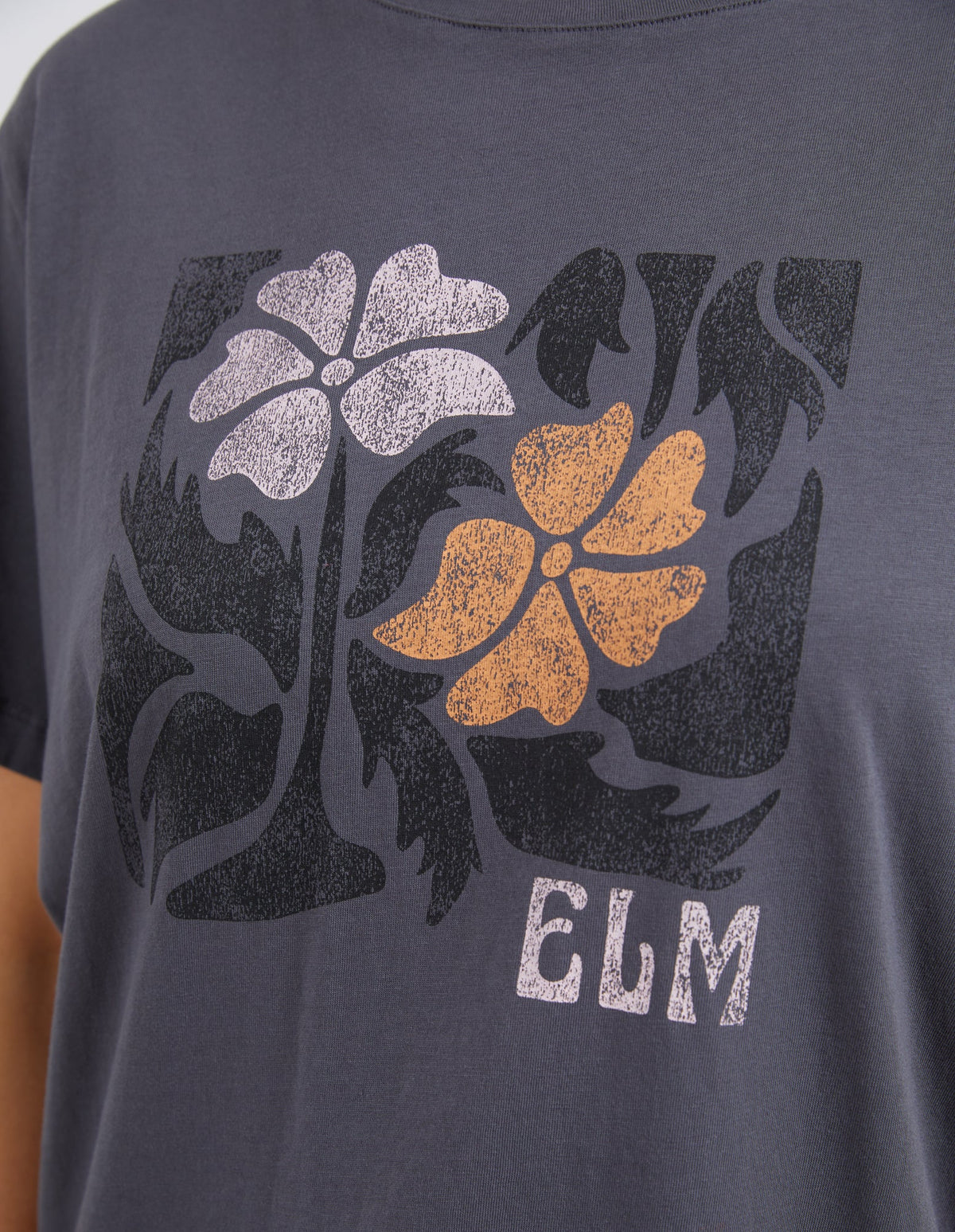 ELM_ACACIA TEE _ ACACIA TEE _ Ebony Boutique NZ