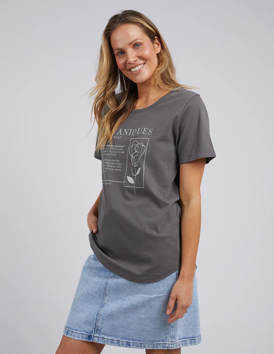 FOXWOOD_BOTANIQUES TEE _ BOTANIQUES TEE _ Ebony Boutique NZ