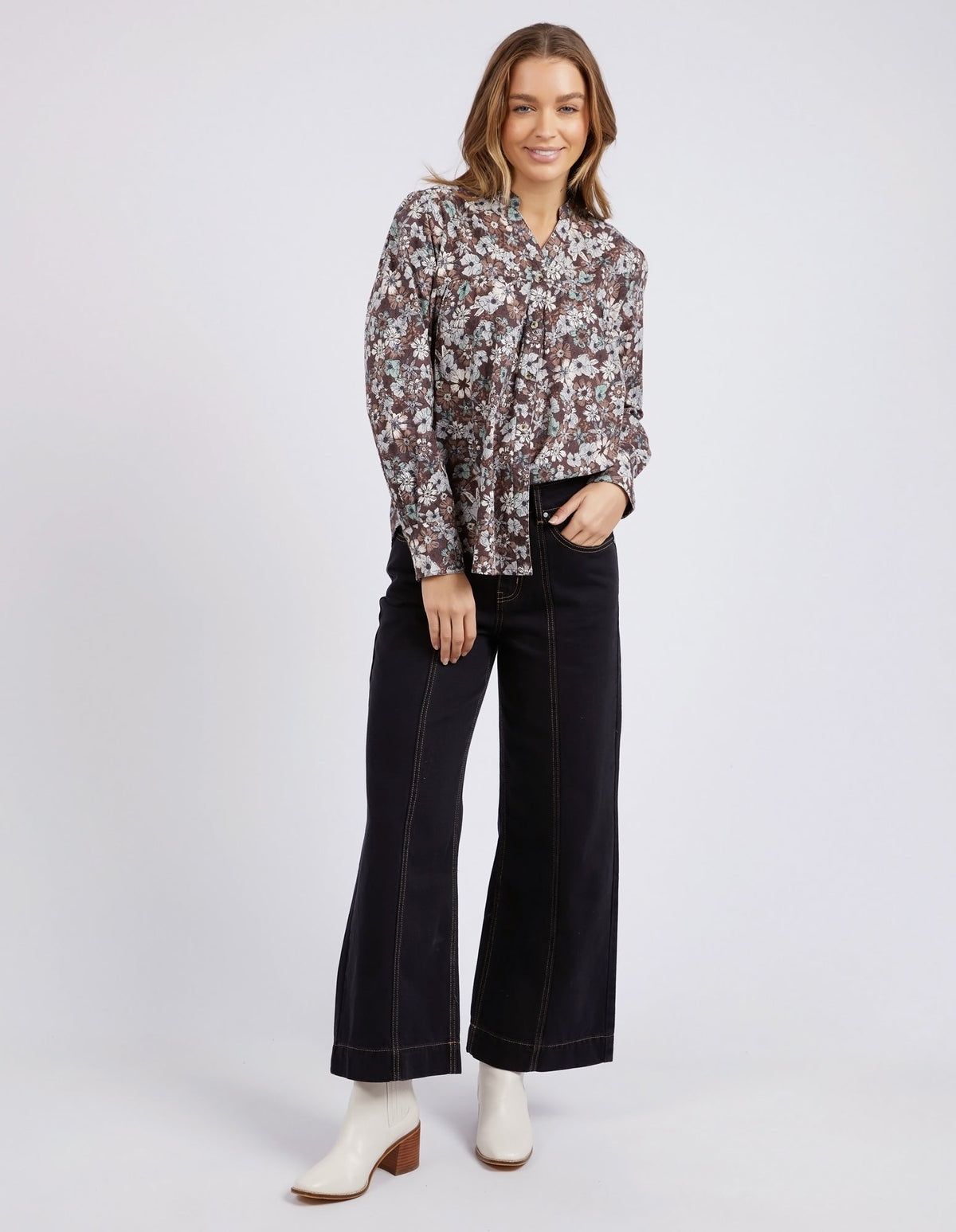 FOXWOOD_FLORAL MEADOW BLOUSE _ FLORAL MEADOW BLOUSE _ Ebony Boutique NZ