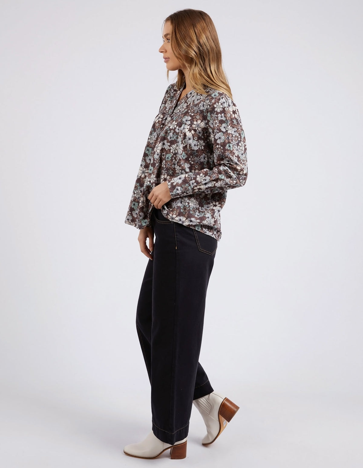 FOXWOOD_FLORAL MEADOW BLOUSE _ FLORAL MEADOW BLOUSE _ Ebony Boutique NZ