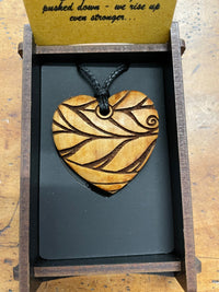 HEARTWOOD_AROHA HEART PENDANT WOOD _ AROHA HEART PENDANT WOOD _ Ebony Boutique NZ