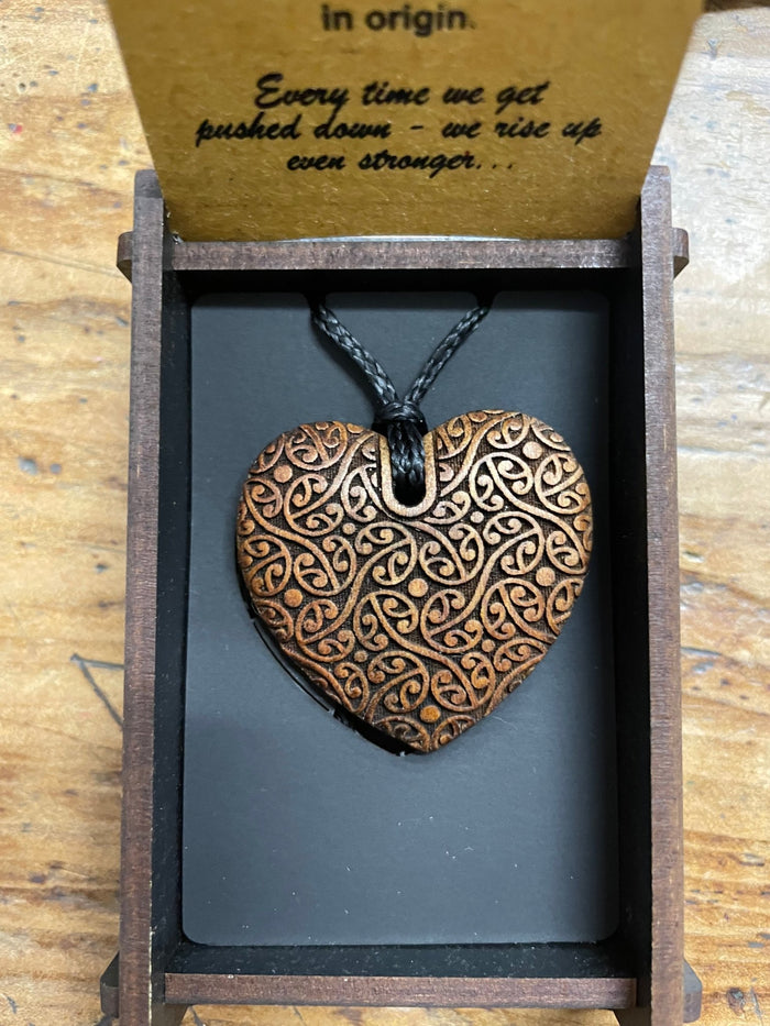 HEARTWOOD_AROHA HEART PENDANT WOOD _ AROHA HEART PENDANT WOOD _ Ebony Boutique NZ