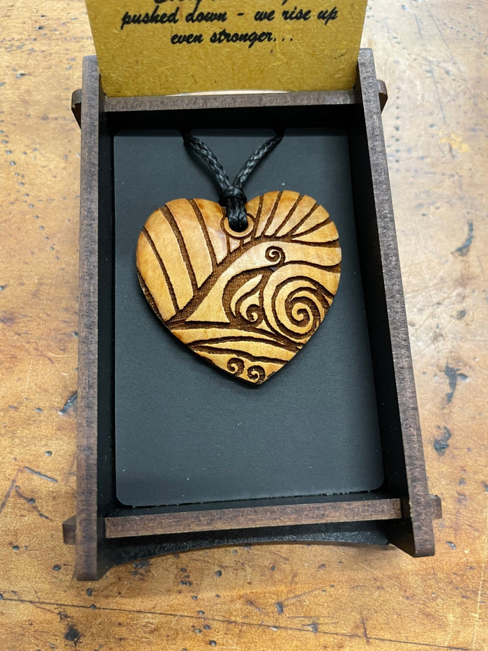 HEARTWOOD_AROHA HEART PENDANT WOOD _ AROHA HEART PENDANT WOOD _ Ebony Boutique NZ