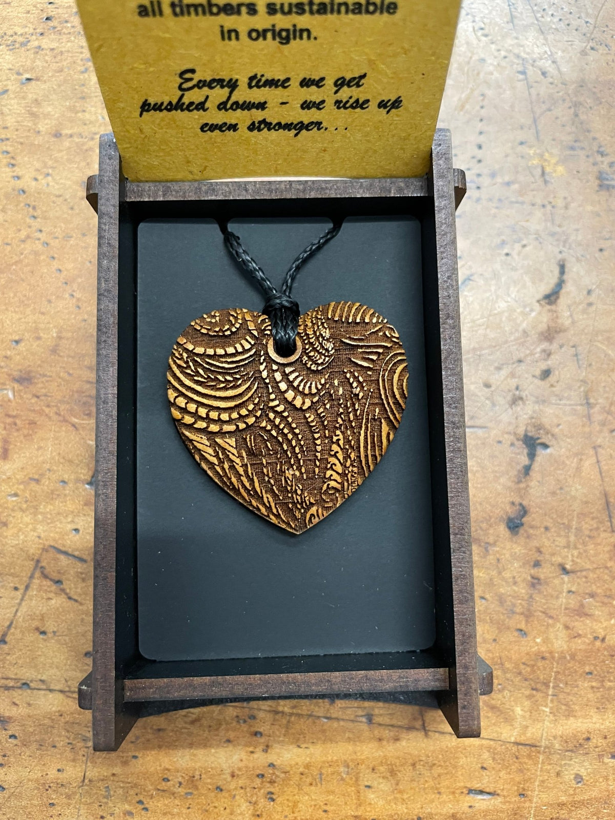 HEARTWOOD_AROHA HEART PENDANT WOOD _ AROHA HEART PENDANT WOOD _ Ebony Boutique NZ