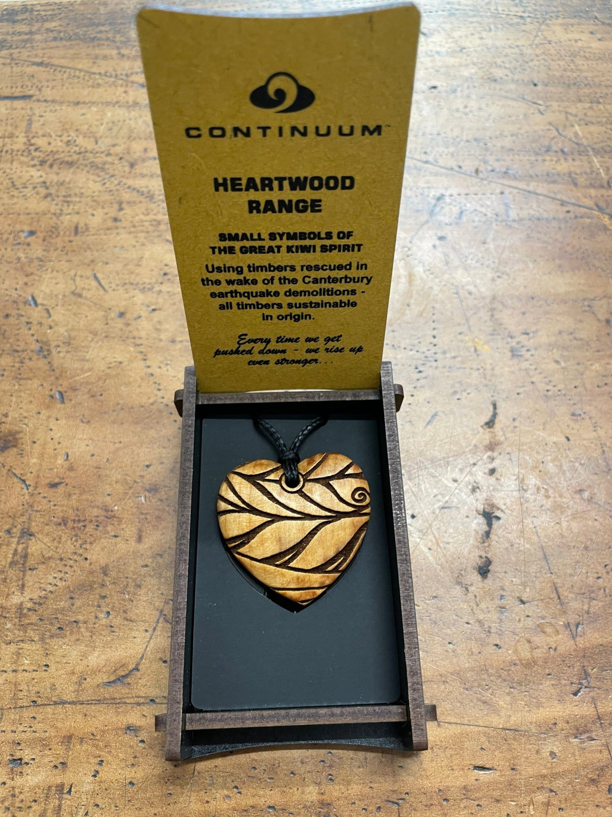 HEARTWOOD_AROHA HEART PENDANT WOOD _ AROHA HEART PENDANT WOOD _ Ebony Boutique NZ