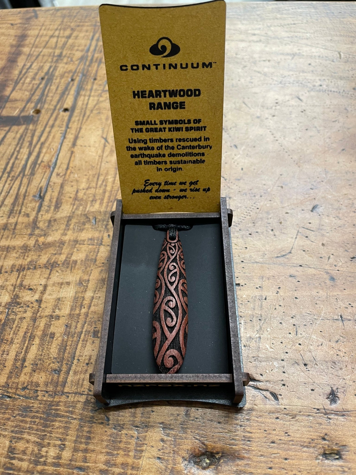 HEARTWOOD_ROIMATA PENDANT WOOD _ ROIMATA PENDANT WOOD _ Ebony Boutique NZ