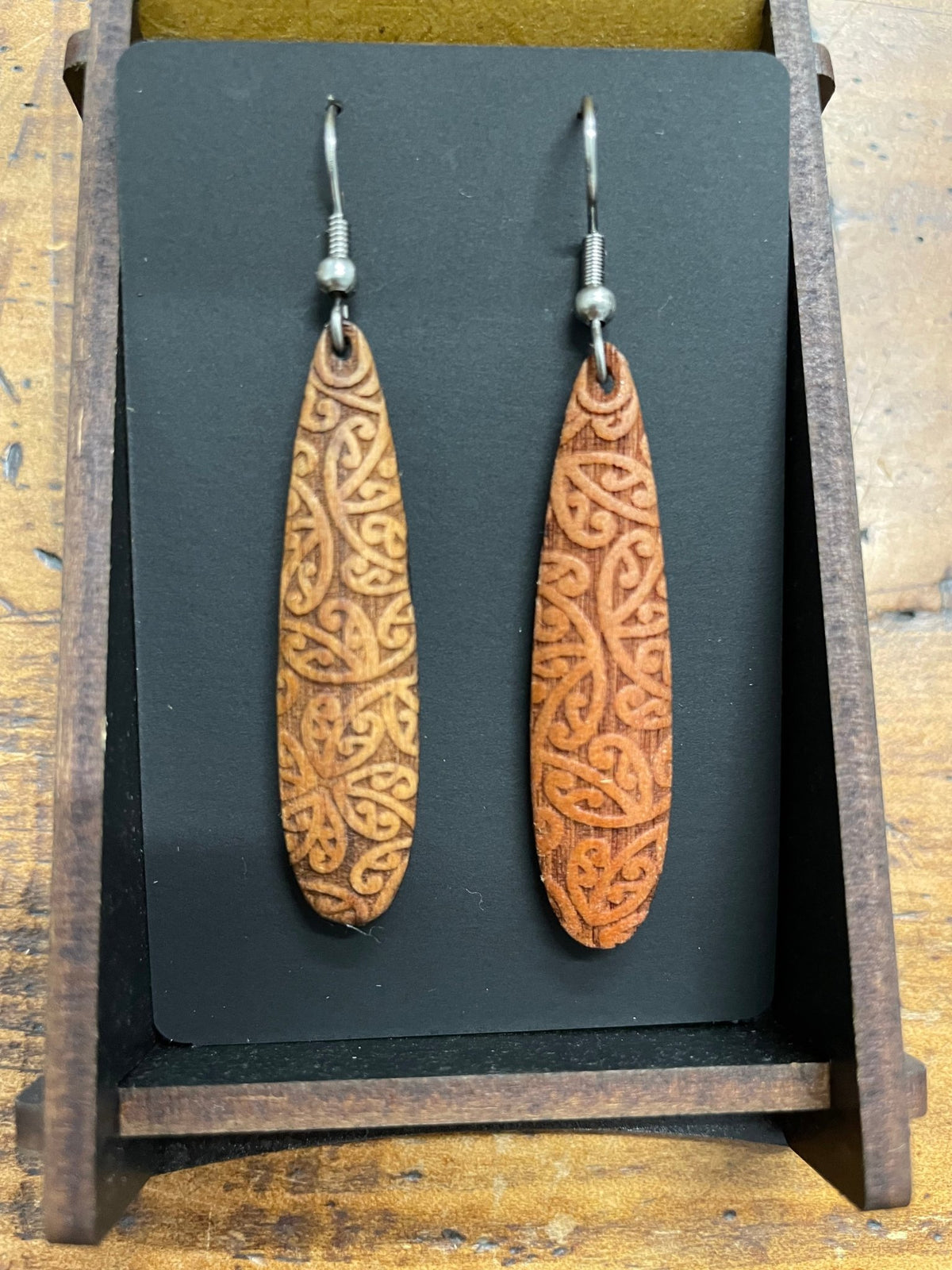 HEARTWOOD_ROIMATA TEARDROP EARRINGS WOOD _ ROIMATA TEARDROP EARRINGS WOOD _ Ebony Boutique NZ