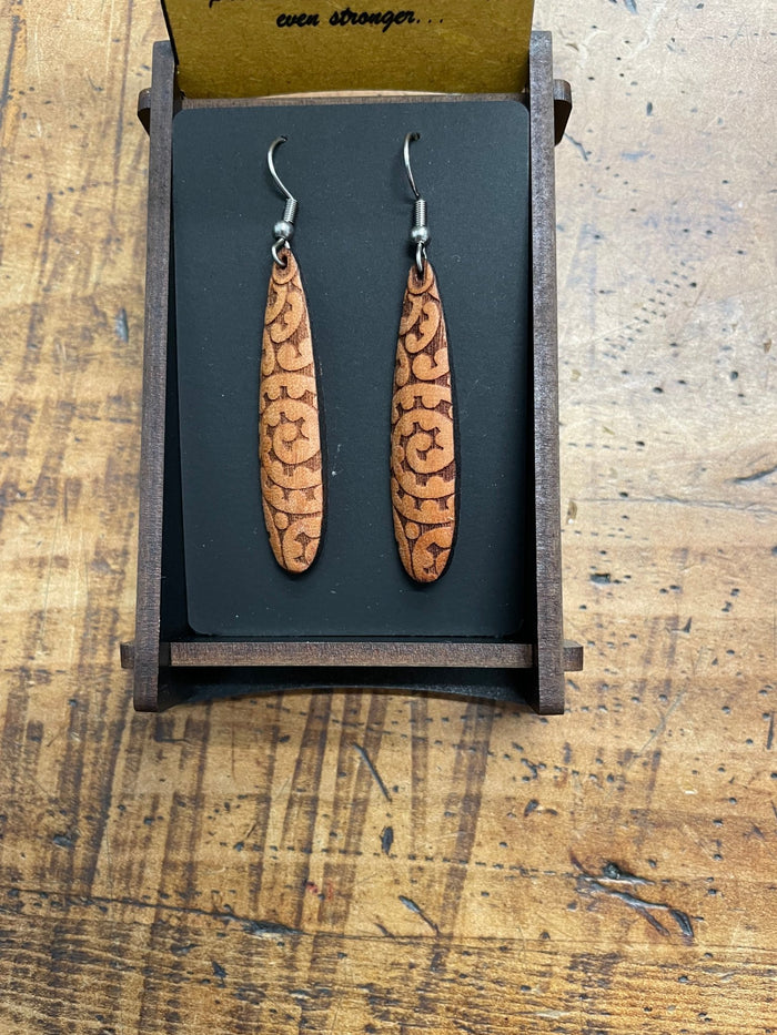 HEARTWOOD_ROIMATA TEARDROP EARRINGS WOOD _ ROIMATA TEARDROP EARRINGS WOOD _ Ebony Boutique NZ