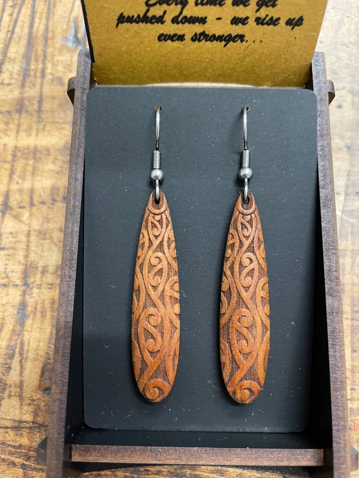 HEARTWOOD_ROIMATA TEARDROP EARRINGS WOOD _ ROIMATA TEARDROP EARRINGS WOOD _ Ebony Boutique NZ