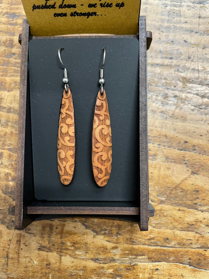 HEARTWOOD_ROIMATA TEARDROP EARRINGS WOOD _ ROIMATA TEARDROP EARRINGS WOOD _ Ebony Boutique NZ