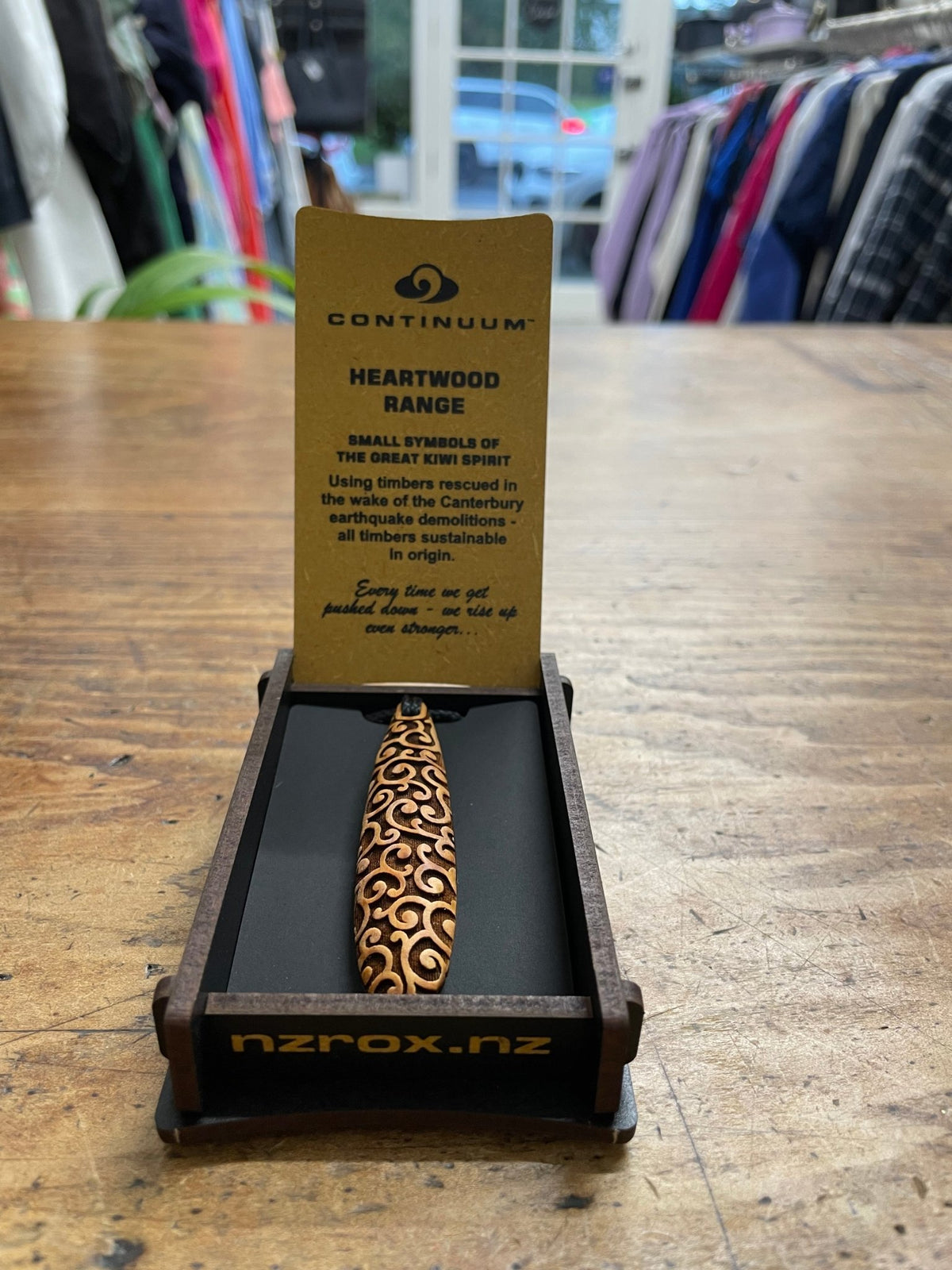 HEARTWOOD_ROIMATA TEARDROP PENDANT WOOD _ ROIMATA TEARDROP PENDANT WOOD _ Ebony Boutique NZ