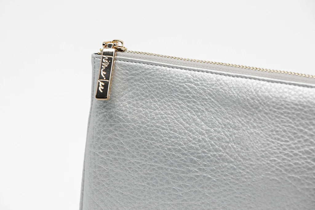 HOME-LEE_OVERSIZED CLUTCH SILVER _ OVERSIZED CLUTCH SILVER _ Ebony Boutique NZ