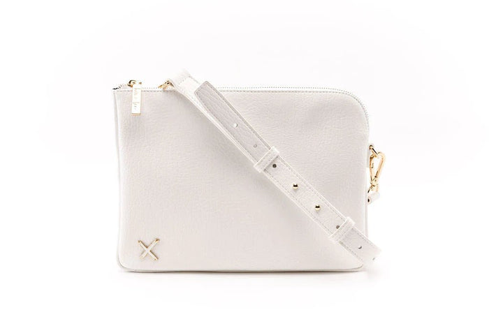 HOME-LEE_OVERSIZED CLUTCH WHITE _ OVERSIZED CLUTCH WHITE _ Ebony Boutique NZ