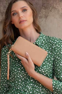 LOUENHIDE_JESSICA WALLET CAMEL _ _ Ebony Boutique NZ