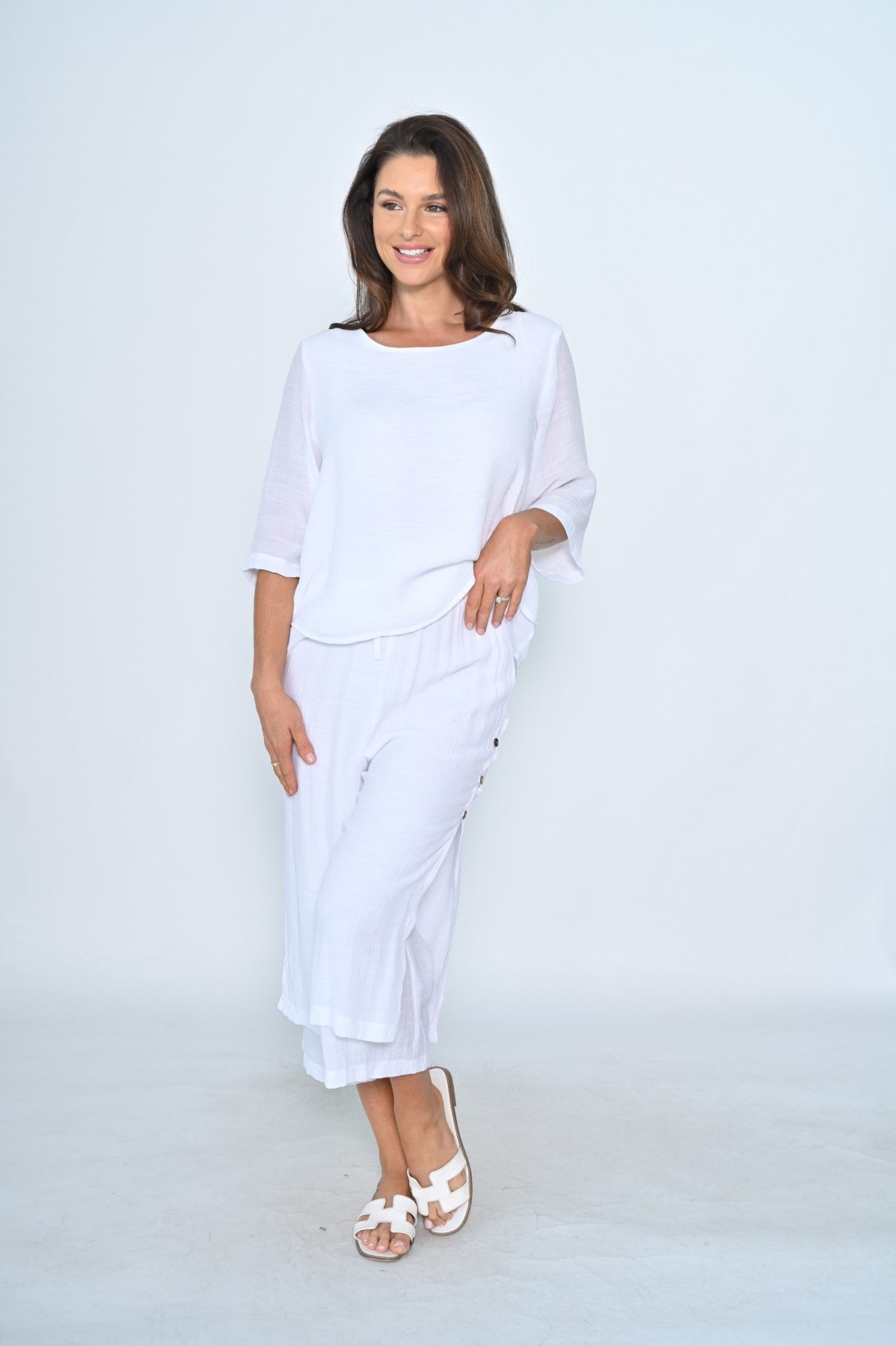 LA MODE_3/4 SIDE BUTTON LAYERED BEACH PANT WHITE _ 3/4 SIDE BUTTON LAYERED BEACH PANT WHITE _ Ebony Boutique NZ
