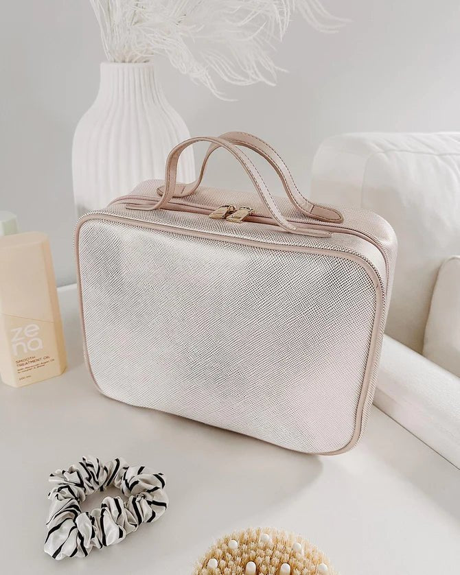 LOUENHIDE_BABY EMMA COSMETIC CASE METALLIC NUDE _ BABY EMMA COSMETIC CASE METALLIC NUDE _ Ebony Boutique NZ