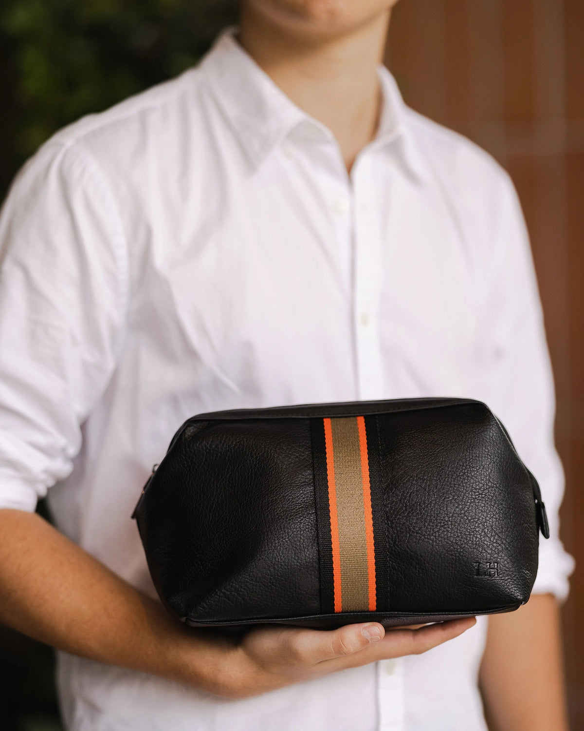 LOUENHIDE_GILBERT MENS TOILETRY BAG _ GILBERT MENS TOILETRY BAG _ Ebony Boutique NZ