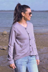 EBONY_MERINO CRESCENT HEM CARDIGAN WITH POCKETS LONG SLEEVES ROUND NECK STONE _ _ Ebony Boutique NZ