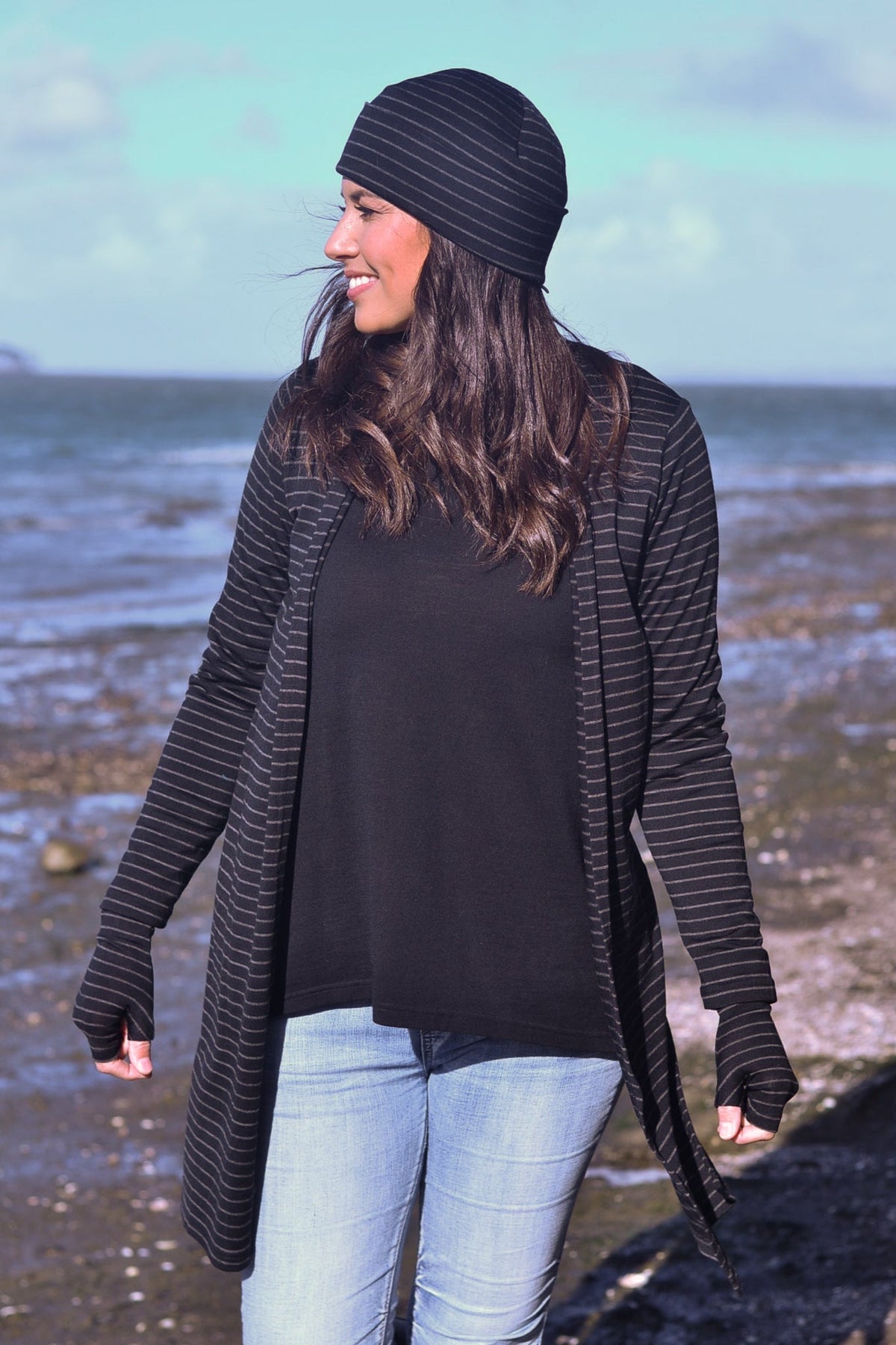 EBONY_MERINO EDGE TO EDGE CARDIGAN WITH SPLITS WOMEN'S 100% MERINO WOOL (210) LONG SLEEVE STRIPE BLACK/GREY _ _ Ebony Boutique NZ