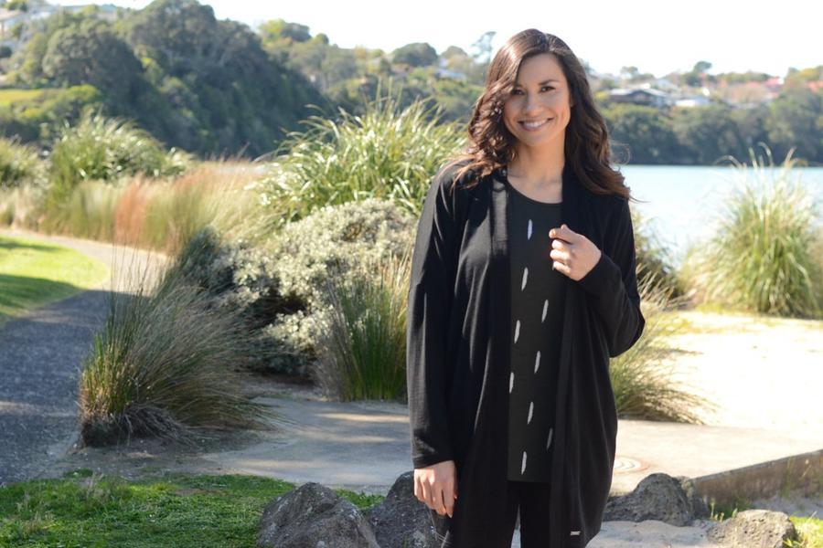 EBONY_WOMEN'S 100% MERINO (210) A-LINE SCOOP LONG SLEEVE TOP DASH PRINT _ _ Ebony Boutique NZ