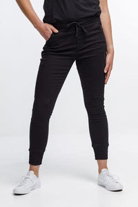 HOME-LEE_WEEKENDER JEANS JET BLACK _ _ Ebony Boutique NZ