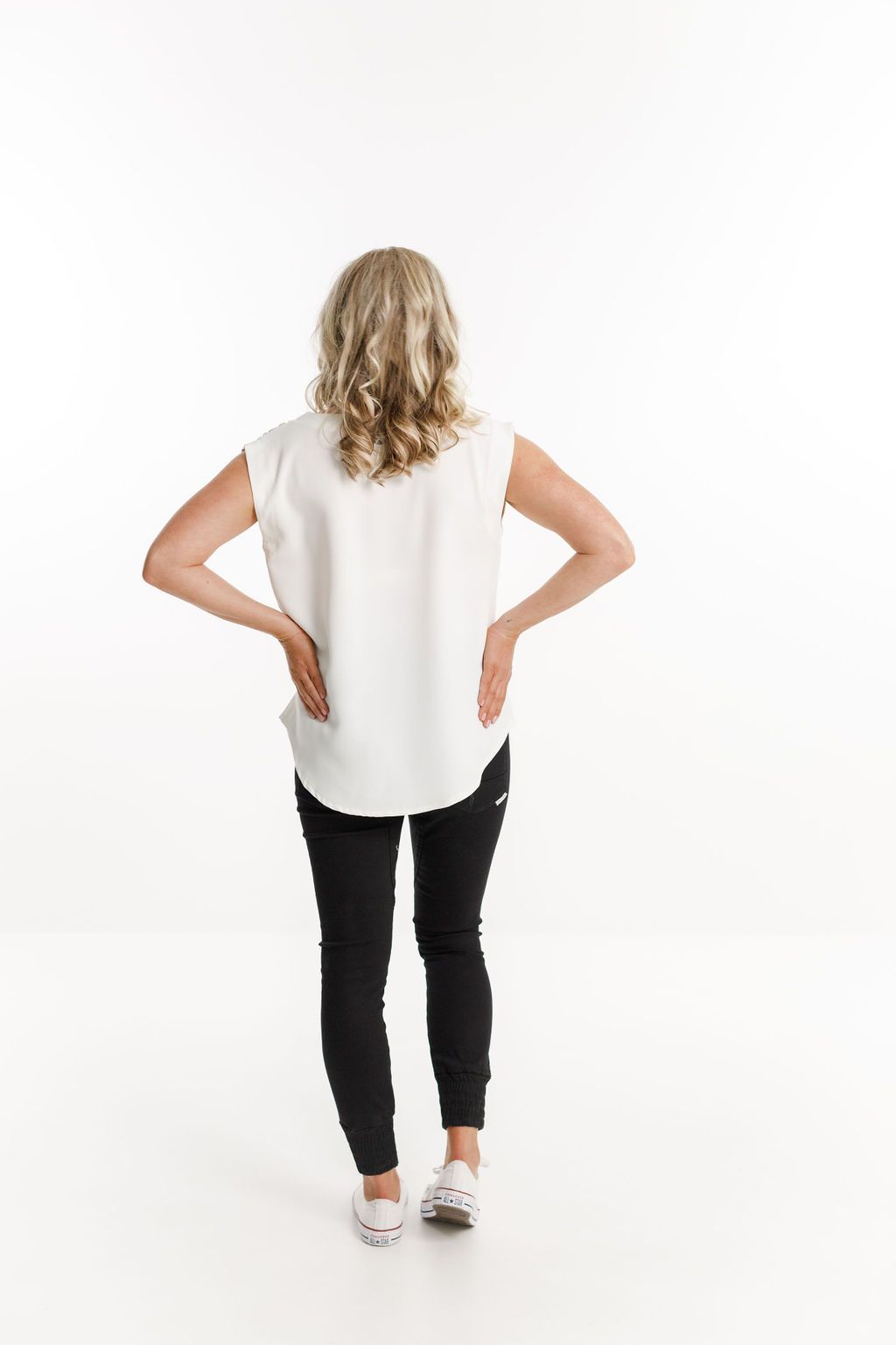 HOME-LEE_WEEKENDER JEANS JET BLACK _ _ Ebony Boutique NZ