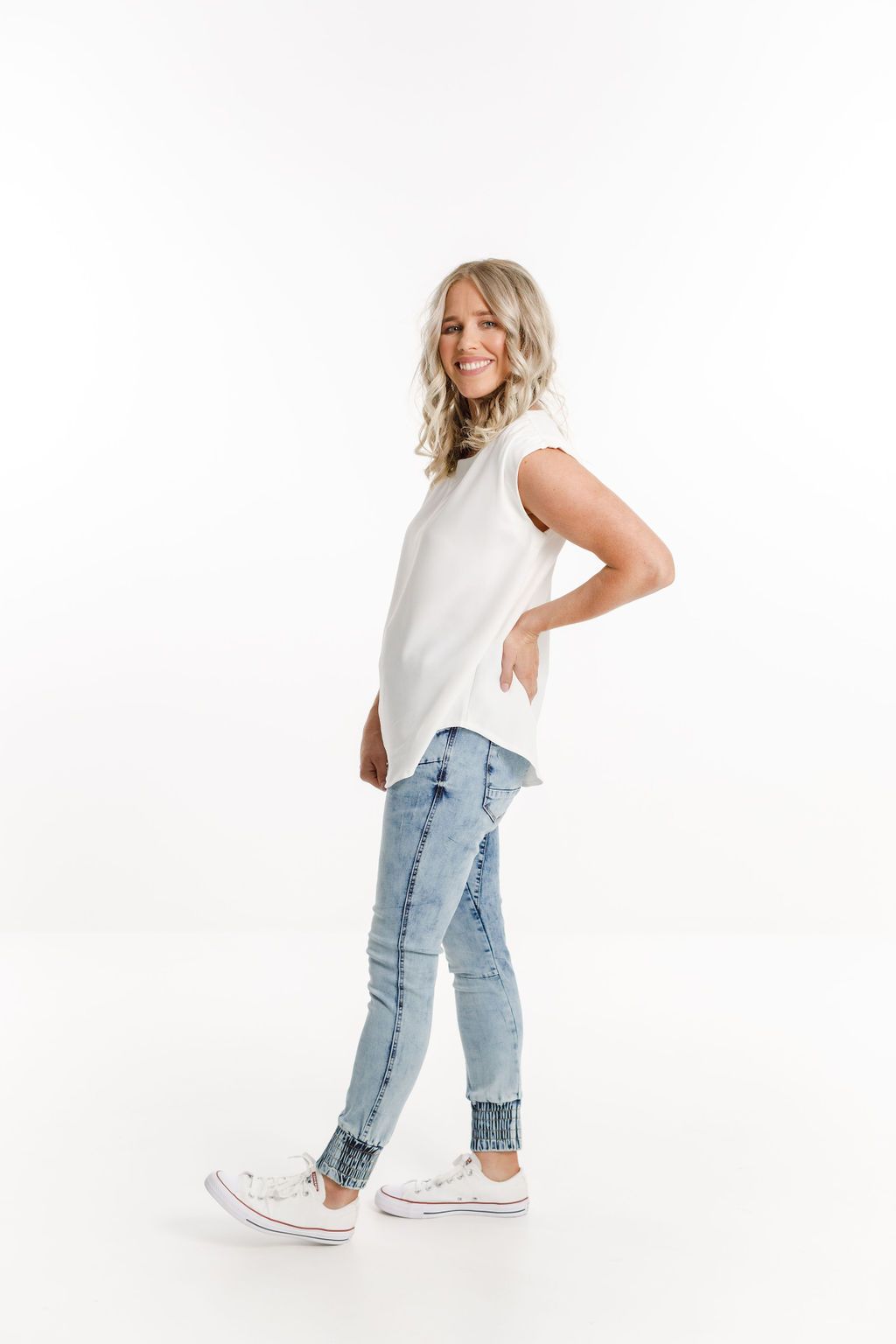 HOME-LEE_WEEKENDER JEANS SNOW _ _ Ebony Boutique NZ