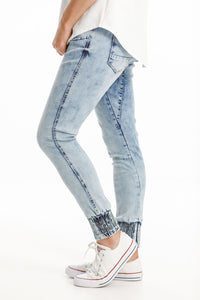 HOME-LEE_WEEKENDER JEANS SNOW _ _ Ebony Boutique NZ