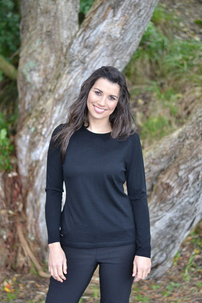 EBONY_WOMENS 100% MERINO (210) LONG SLEEVE CREW TOP BLACK _ _ Ebony Boutique NZ
