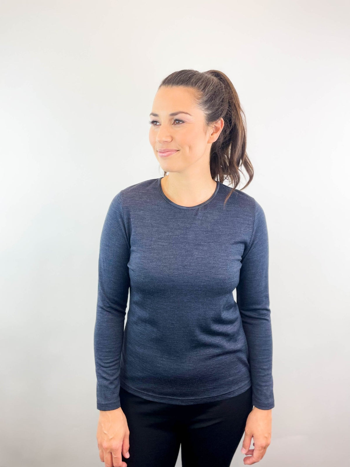EBONY_WOMENS 100% MERINO (210) LONG SLEEVE SATIN CREW TOP ORION _ _ Ebony Boutique NZ