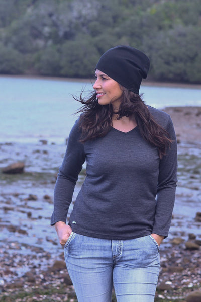 EBONY_WOMENS 100% MERINO (210) LONG SLEEVE V NECK TOP ORION _ _ Ebony Boutique NZ