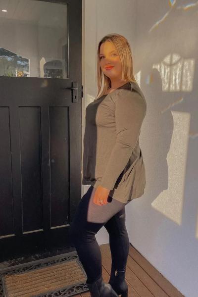 EBONY_WOMEN'S 100% MERINO WOOL (210) A-LINE SCOOP LONG SLEEVE TOP OLIVE _ _ Ebony Boutique NZ