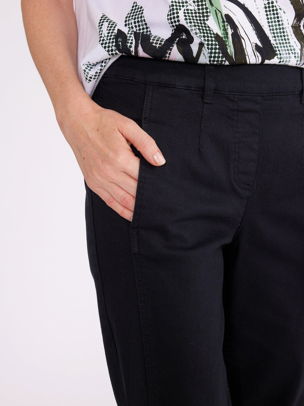 YARRA TRAIL_PANELLED CAPRI _ PANELLED CAPRI _ Ebony Boutique NZ