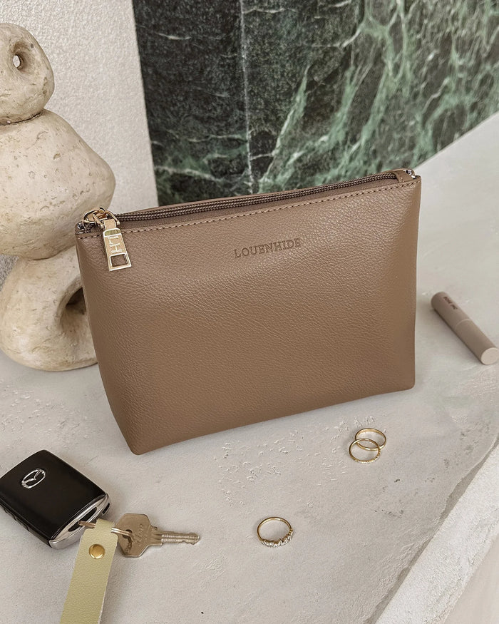 THE EVERYDAY POUCH MOCHA